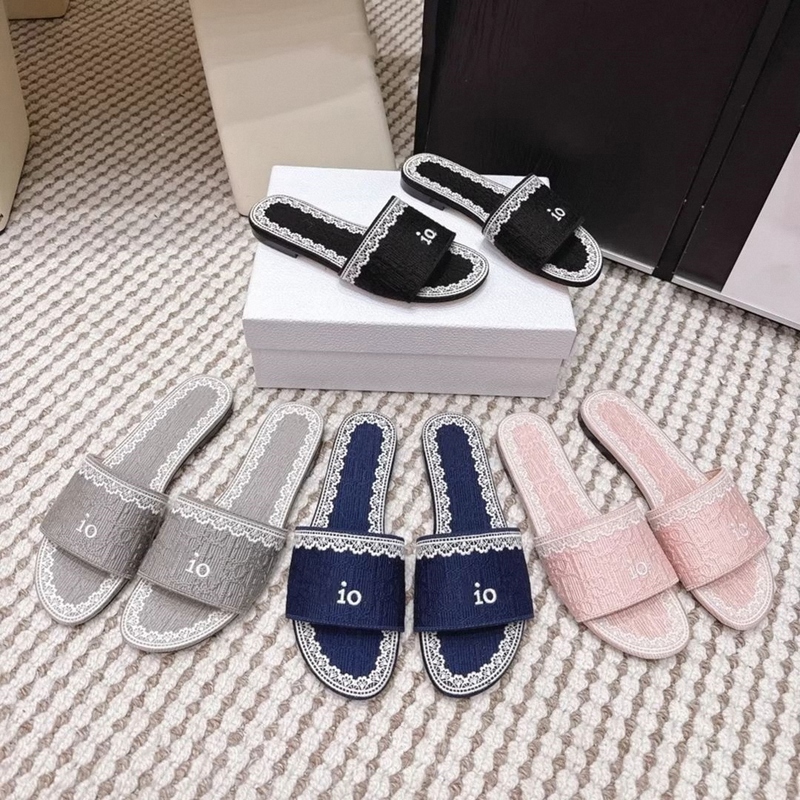 Difan 26 New Style Girly Lace-Trimmed Letter Embroidered Slippers for Women, Versatile Flat Sandals for Outdoor Wear