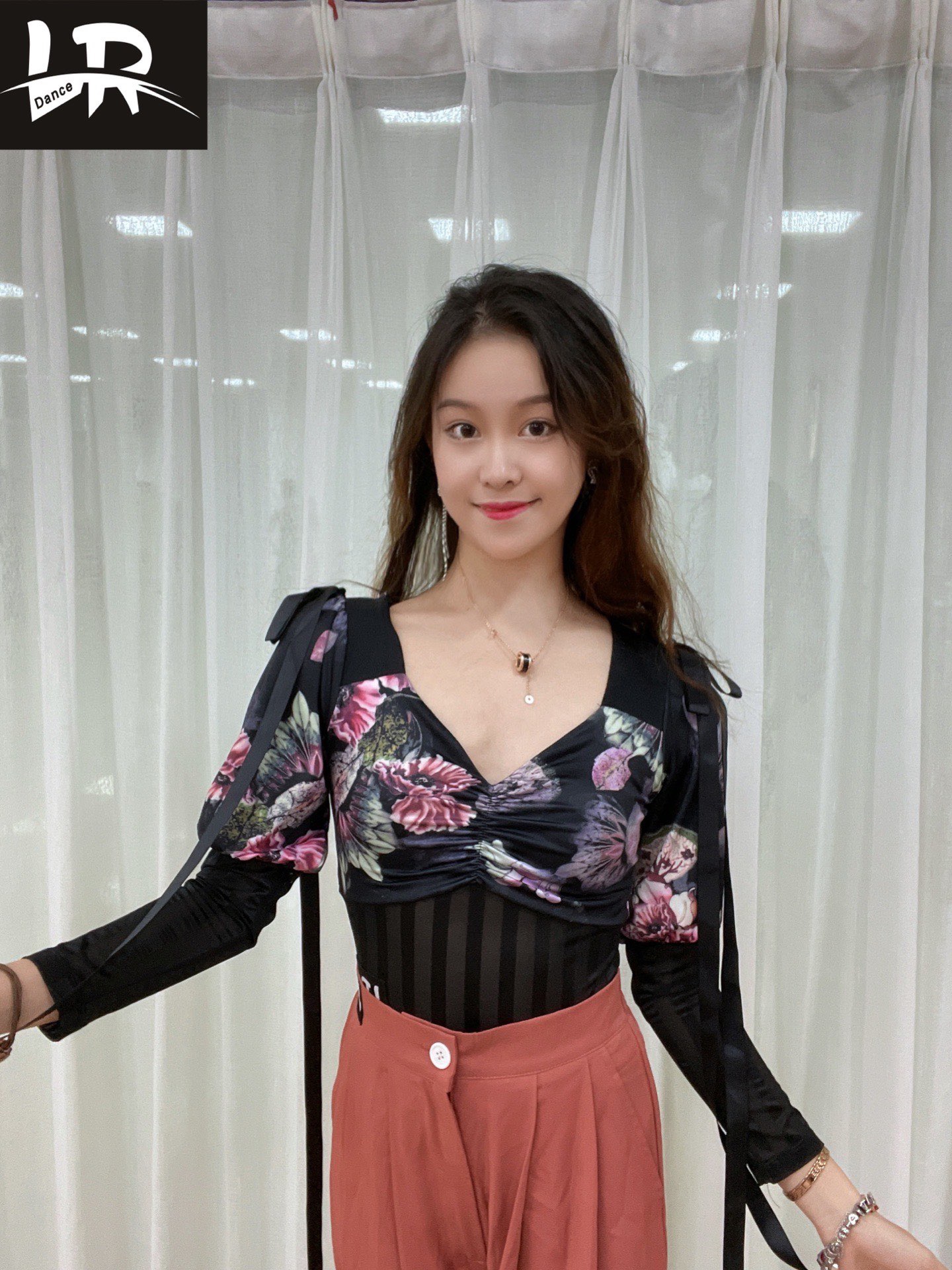 LR Limen Dance Dress 045 Printed Morden Blouse Lace Lace Floral Lace Display Sexy Bring Your Own Chest Cushion Safety Pants Morden Blouse