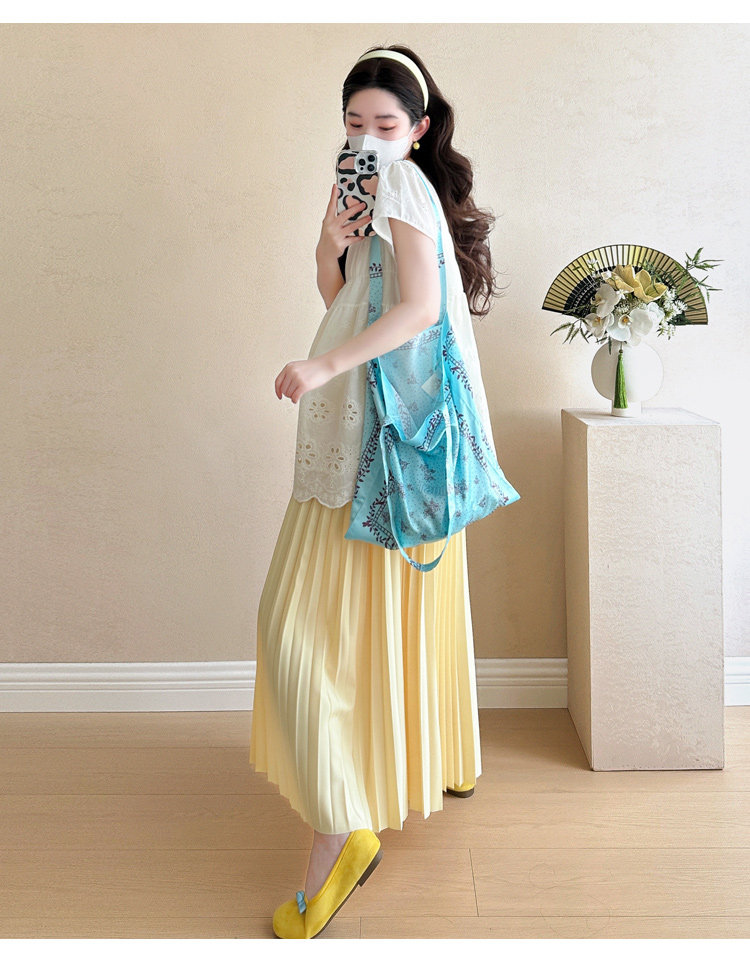 Maternity Summer Outfit 2026 New Style for Pregnant Moms, High-End Lace Top and Pleated Skirt Two-Piece Set for Summer — 19