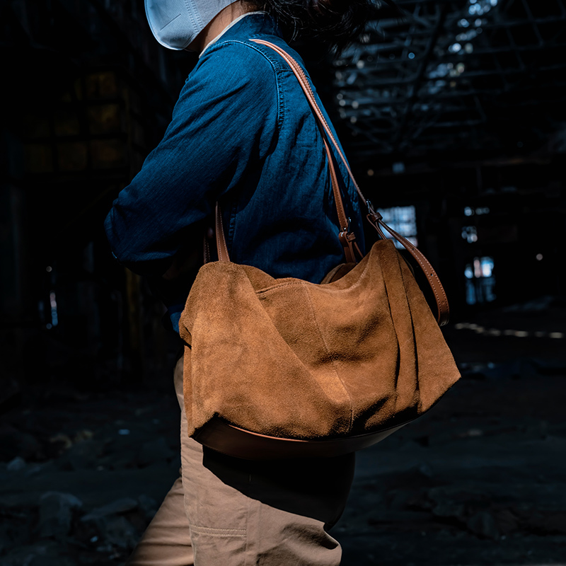 First-Layer Frosted Cowhide Boston Bag, Shoulder Crossbody Bag, Retro Casual Bowling Underarm Pillow Bag, Large Capacity