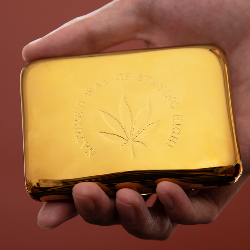 KiLying retro gold metal crude smoke box 16 clothes upscale creative personality wave portable flip flops