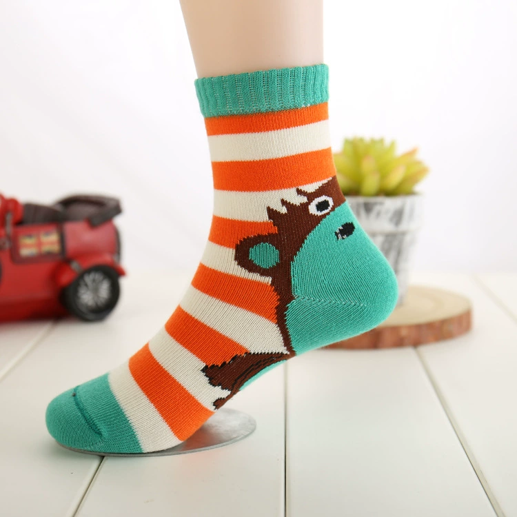 Nhà máy bán hàng trực tiếp không khâu xương mùa thu và mùa đông cotton dày trẻ em trai và gái vớ cotton cotton mùa xuân giá xuất xưởng