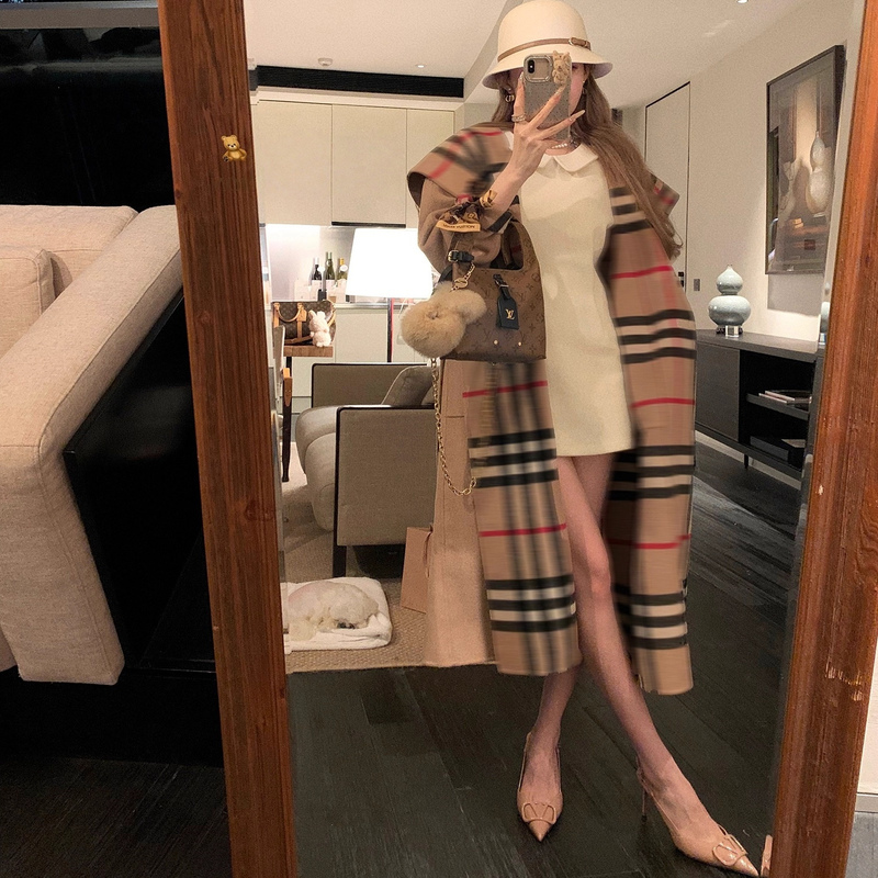 Nss Hepburn's Past Plaid Double-Sided Wool Coat Autumn and Winter New Hooded Mid-Length Woolen Coat for Women Nss Hepburn's Past Plaid Double-Sided Wool Coat Autumn and Winter New Hooded Mid-Length Woolen Coat for Women