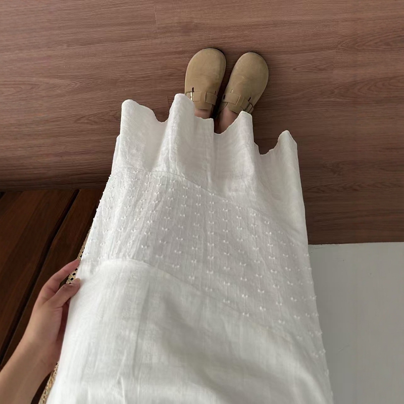 Beautiful and Stunning White Skirt, Plus Size, High-Waisted, Slimming A-Line Long Skirt, Suitable for Plus-Size Women to Cover the Belly