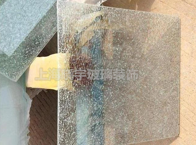 Set to make ice flower glass cracks tempered glass Xuan Guan Screen Art Rift Fiberglass Fiberglass Customized Installation Shanghai