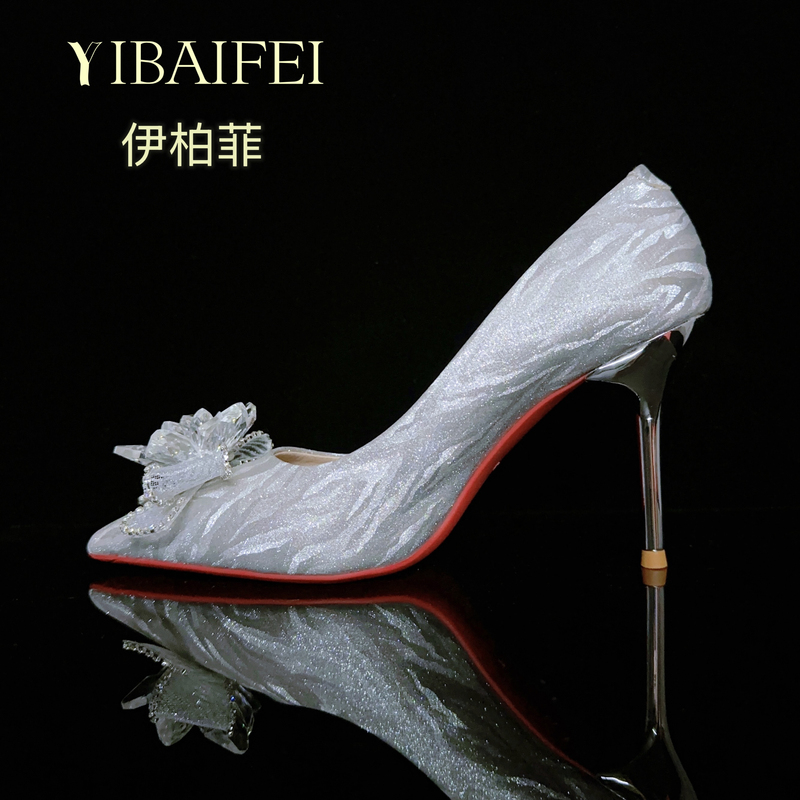 French-Style Red-Soled Crystal High Heels, Suitable for Both Traditional Chinese and Western-Style Wedding Dresses, Dual-Purpose Bridal Shoes, New Model That Is Comfortable and Not Tiring French-Style Red-Soled Crystal High Heels, Suitable for Both Traditional Chinese and Western-Style Wedding Dresses, Dual-Purpose Bridal Shoes, New Model That Is Comfortable and Not Tiring