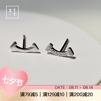 Mrs T Shen S925 silver jewelry temperament Japanese and Korean cute sweet smiley face stud earrings female student mini small stud earrings trend