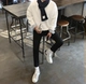 Dongdaemun Quần áo nam Hàn Quốc mua áo len nhẹ sang trọng tinh tế sọc giả hai cổ rưỡi cao ngang vai áo len trùm đầu 17