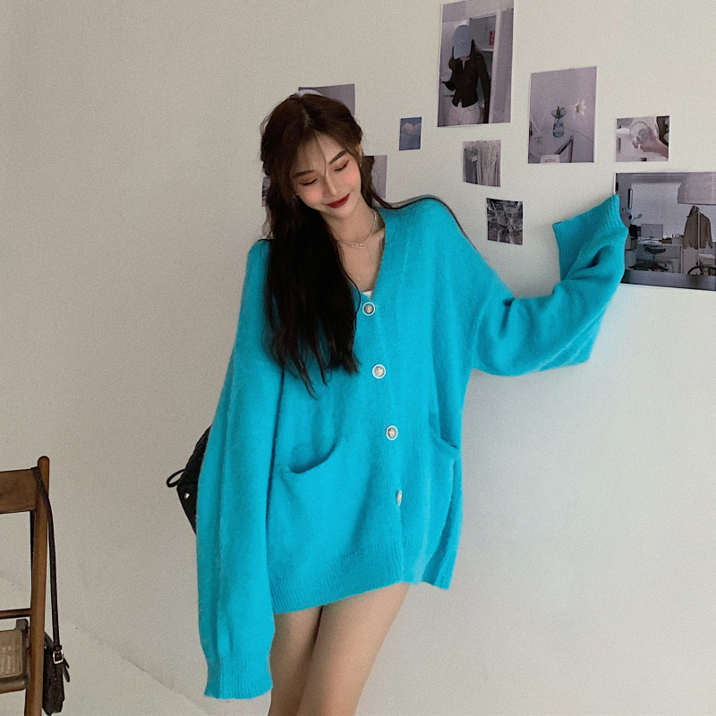 Sweater women loose wear autumn and winter 2020 new Korea ins retro eye-catching blue v-neck cardigan coat