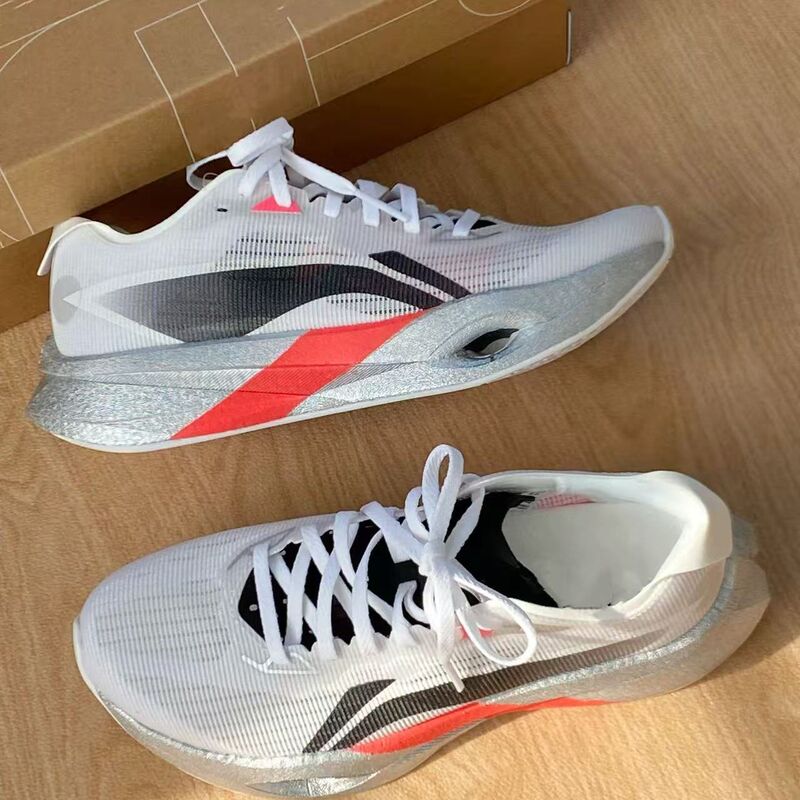 Chasing Wind Pro Shock-Absorbing Professional Racing Marathon Running Shoes for Students, Low-Top Stable Supportive Grip Non-Slip Sports Shoes Chasing Wind Pro Shock-Absorbing Professional Racing Marathon Running Shoes for Students, Low-Top Stable Supportive Grip Non-Slip Sports Shoes
