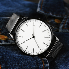 Наручные часы Женские модели часы водонепроницаемые