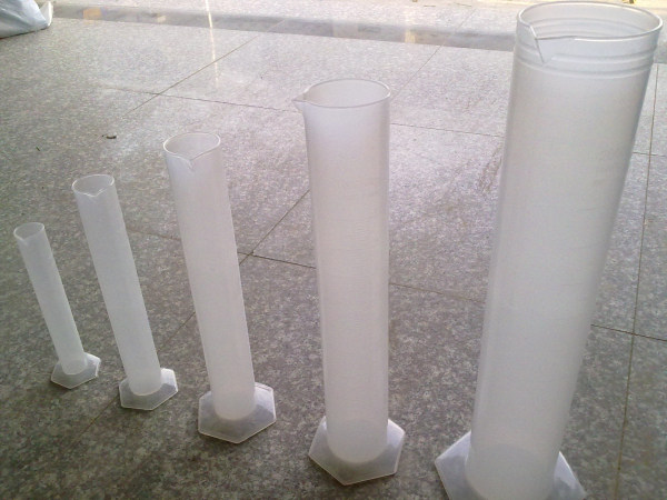 Plastic measuring cylinder 100ml laboratory essential 50 250 500 1000 2000ml first-class product