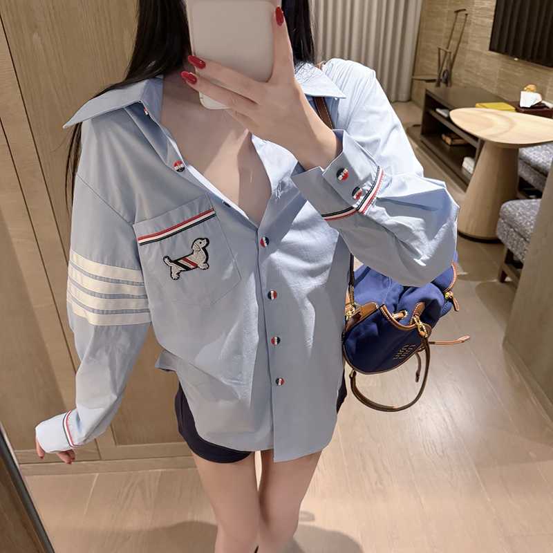 College Style Tb Puppy Embroidered Shirt for Women, Classic Four-Stripe Red, White, and Blue Webbing, Loose Fit, Long-Sleeved Shirt for Spring