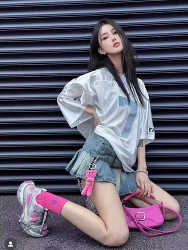 Спортивная летняя футболка с коротким рукавом, дышащий воздушный шар, сексуальная футбольная форма, в американском стиле, V-образный вырез, свободный крой