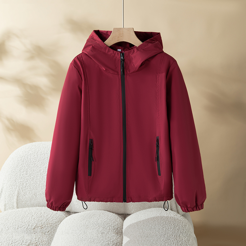 Spring and Autumn Women's Casual Short Jacket New Windproof Breathable Jacket Thin Versatile Sports Outdoor Jacket
