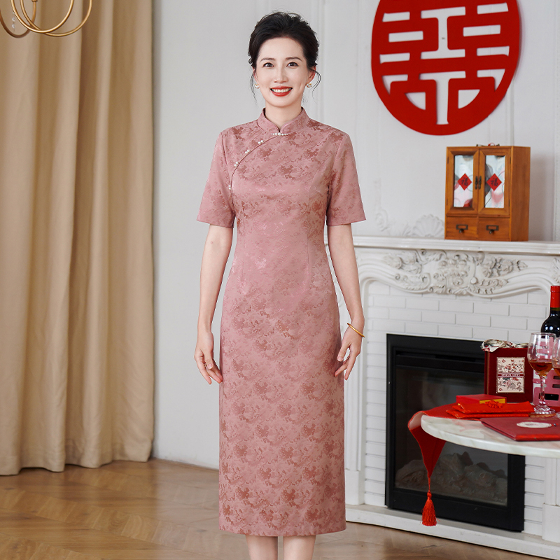 Mother's Wedding Banquet Dress for May Day, Can Be Worn Daily, Chinese-Style Cheongsam, 2026 New Style, Mother-In-Law's Wedding Dress