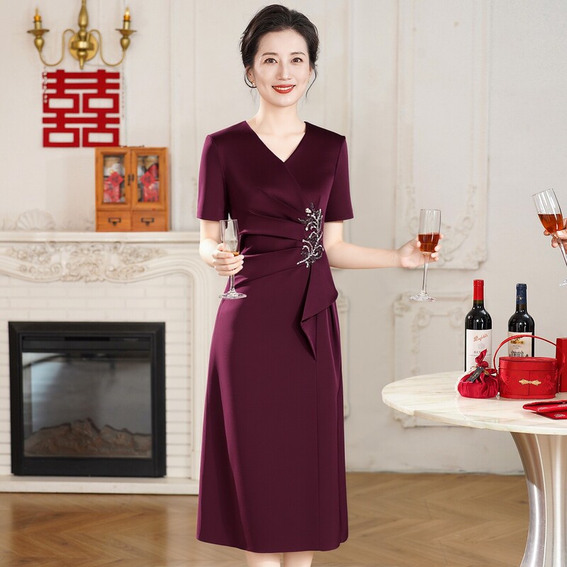 Wedding Mother-Of-The-Bride Dress 2026 New Model, Elegant and Youthful Style, Luxurious and High-End Wedding Dress for the Mother of the Bride Wedding Mother-Of-The-Bride Dress 2026 New Model, Elegant and Youthful Style, Luxurious and High-End Wedding Dress for the Mother of the Bride