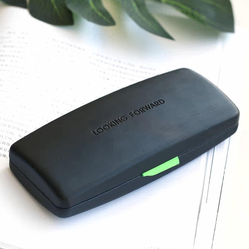 学生便携收纳男近视眼镜盒简约清新纯色男女防摔耐压眼睛盒大