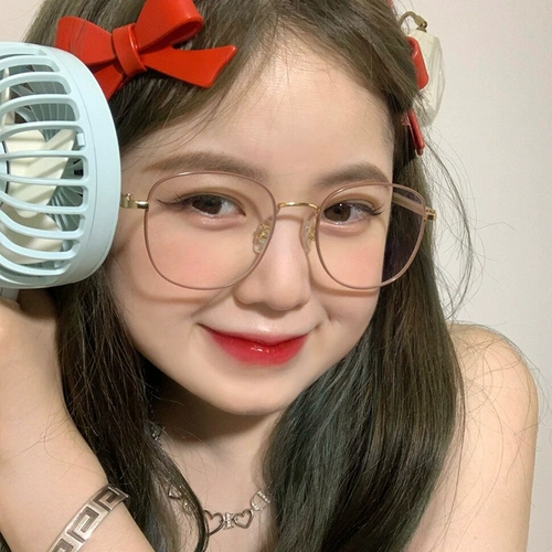 Цветовые стаканы с молочным чаем Myopia Girl можно оборудовать большой рамой, большой рамой, лицом, маленьким сетевым красным вегетарианским артефактом Ins Wind Eye Strach