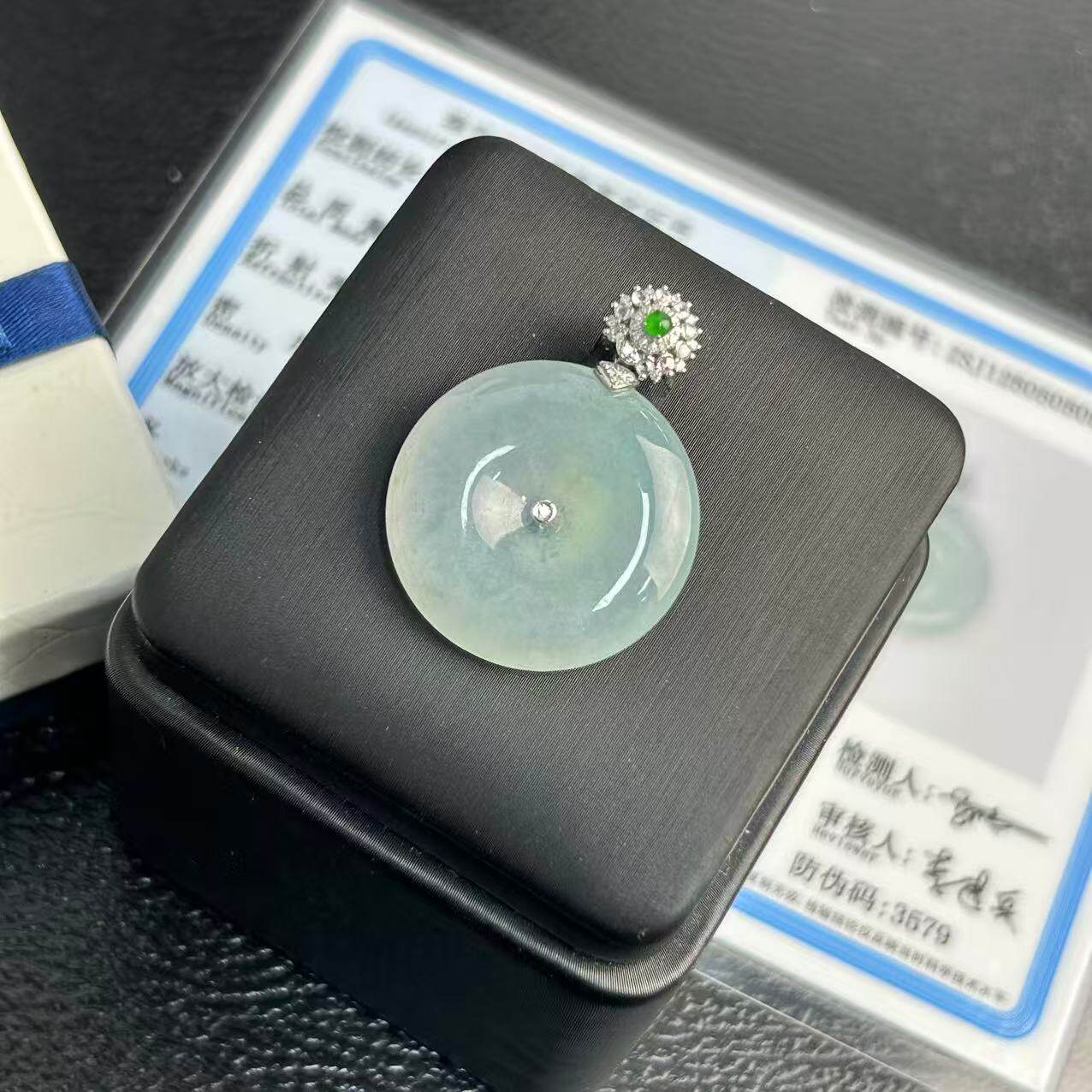 【华姐二奢】18k翡翠吊坠Bo29，顺丰到付，不退不换！复古奢华，让你成为焦点！-胸饰-淘宝好物网