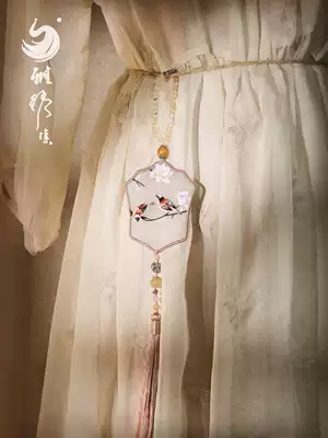 Elegant embroidery collection Xiang embroidery pure handmade embroidery double-sided embroidery car hanging finished charm Christmas pendant Chinese knot gift