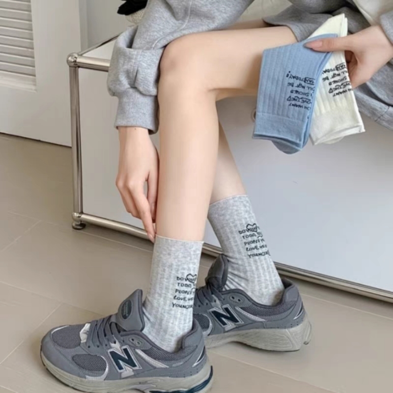 Korean ins Letter Socks on the Heel for Women, Summer Thin Mid-Calf Socks, Seamless Cotton Socks, Japanese Style Sports Sweat-Absorbing White Long Socks