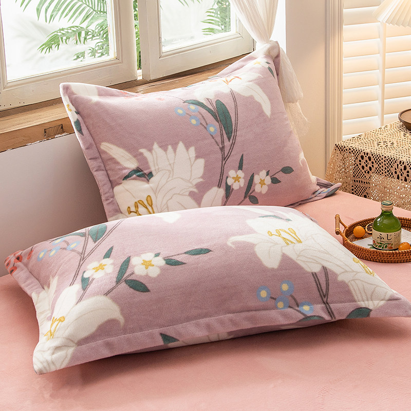 (Fuji Shop) Thickened Double-sided Milk Suede Warm Faller Pillowcase Two Clothing Autumn Winter Student Pillow Headgear