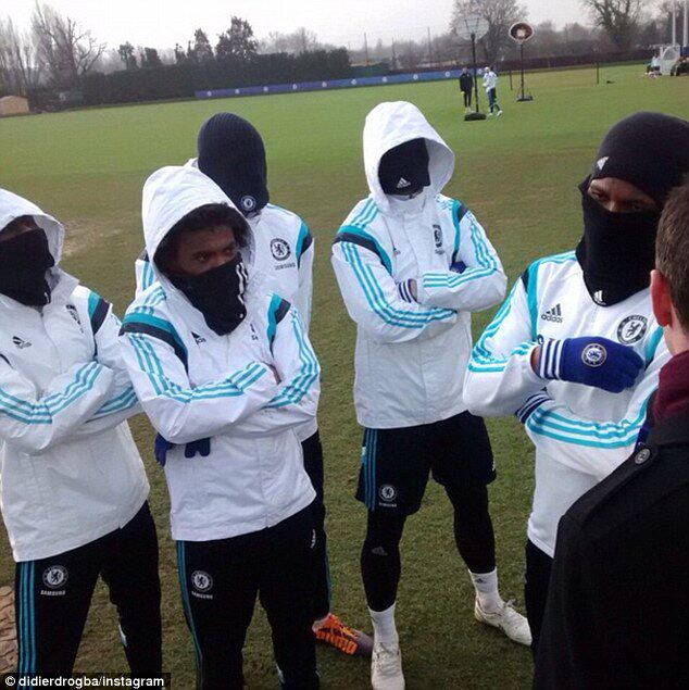 Make up the price difference Fee difference and handling fee Contact customer service when shooting