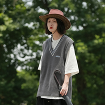 Spring and autumn V collar waistcoat Female sweater jacket outside wearing waistcoat laminated wearing knitwear Korean version Short-shoulder Shoulder Loose Wool