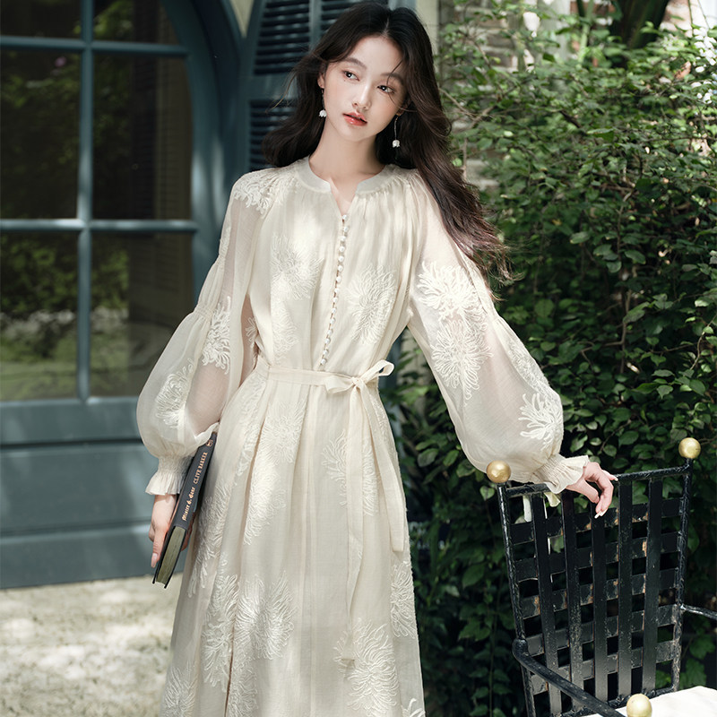 Docile Karsa French-Style Lazy Niche Design Embroidered Dress for Women, Spring and Autumn Slimming and Elegant Dress