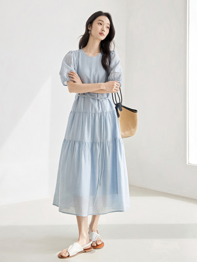 对白莱赛尔醋酸法式度假镂空连衣裙女2025夏新款泡泡袖减龄A字裙