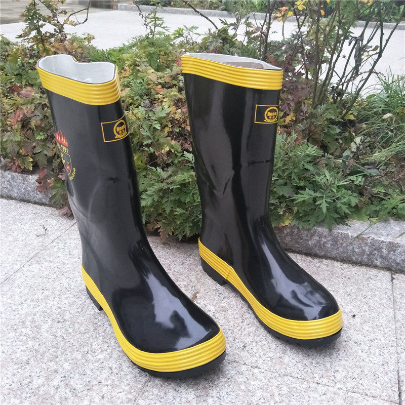 Fire shoes Water conservancy labor protection rain boots Chemical protection shoes Flood protection rain boots Industrial and mining rain boots