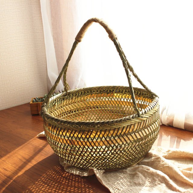 Round bamboo basket bamboo weaving hand-held egg packaging basket storage basket vegetable frame shopping basket fruit basket side dish basket