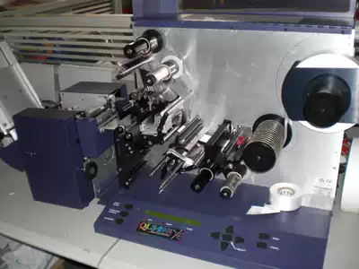 Double-sided barcode printer Washing label with cutter QLS-2001 Xe Double-sided color label printer