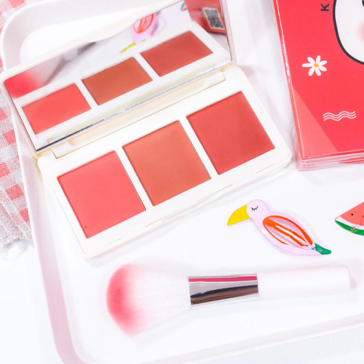 Girlish rạng rỡ, mờ, tự nhiên, má hồng, cam, hồng, ba màu, trang điểm nude, trang điểm lâu trôi, má hồng, làm sáng tông màu da phấn má peripera