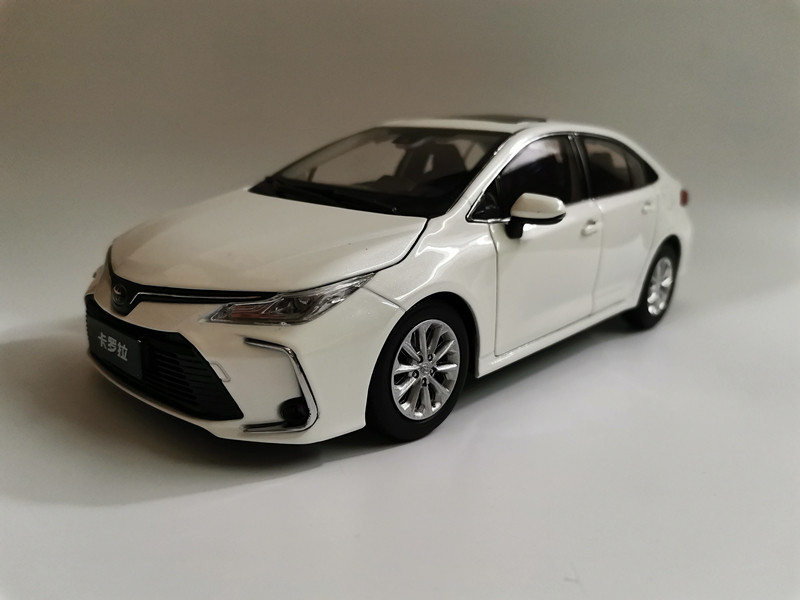 1:18 ALL NEW 12th 2019 Diecast Car Model Toy Collection White/Red