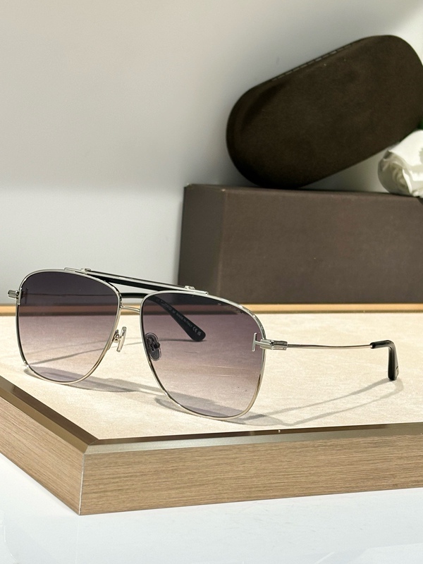Tf Sunglasses for Men and Women, Retro Fashion, Large Frame, Driving, Anti-Uv, Polarized Sunglasses, Sun Protection Tf1017