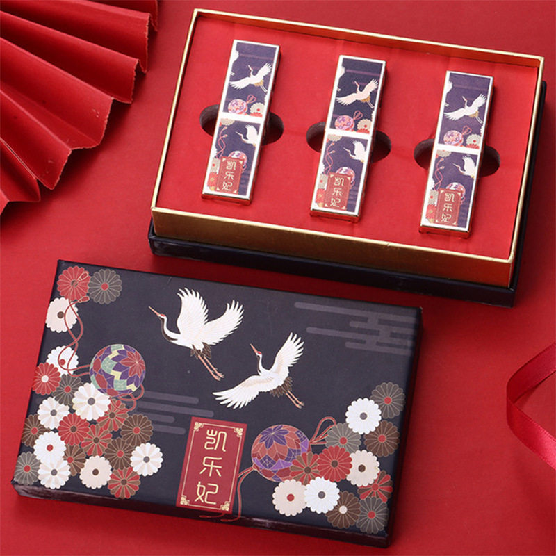 Chinese wind carving flower lipstick with red and beautiful makeup gift box with three ancient wines and lip gloss moisturizing and lasting no color nourishes the red lady