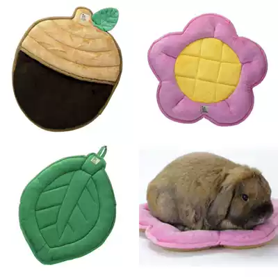 Japanese SANKO high hand feel warm mat M rabbit pig pig dragon cat Acorn Acorn flower green leaf rabbit mat
