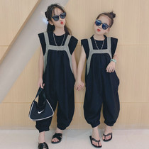 Korean original custom girls  suit summer 2020 early autumn new big boy Western style fashionable bib two-piece suit