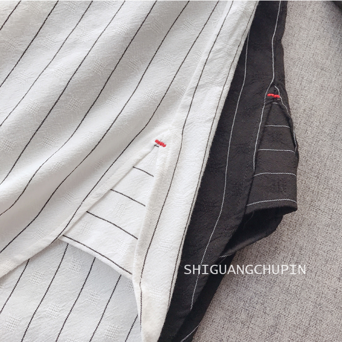 Áo sơ mi váy mùa thu phong cách mới phần dài ve áo kích thước lớn retro sọc cotton áo sơ mi nữ lỏng bf mùa xuân và mùa thu áo sơ mi kẻ nữ