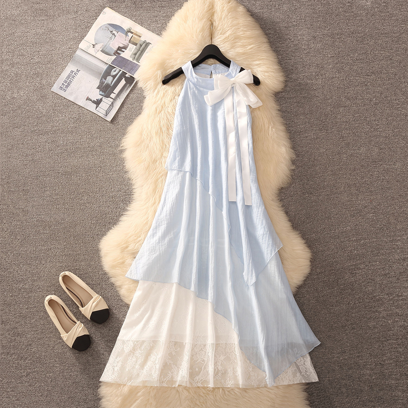 Very Pretty Early Spring Halter Neck Spaghetti Strap Dress for Women, Summer 2026 New Style, Loose Fit, Slimming, Elegant, Irregular Skirt