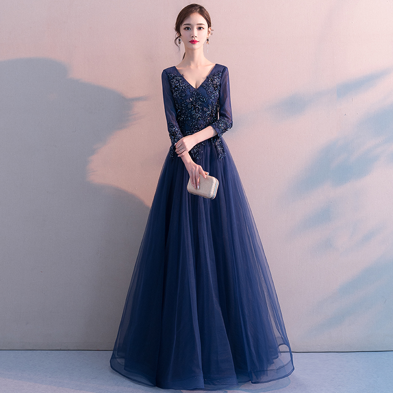 Robe du soir conventionnel - Ref 3211809 Image 1
