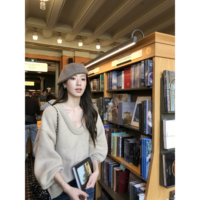 Gakee Official U-Neck Sheep Wool Sweater for Women, Autumn Lazy Style, Beige Soft Knit Top
