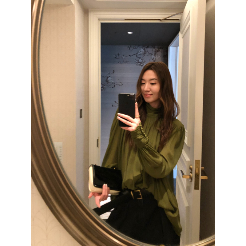 Gakee Official Retro Olive Green Lace-Up Shirt for Women Spring New Exquisite Pleated French Shirt