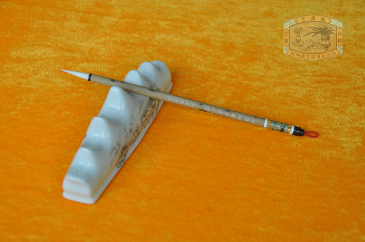 (Chinese old character number) Hangzhou Shaozhi Yan's pen Zhuang Wenfang's four-treasure brush with a short and tender brush and a small amount of light