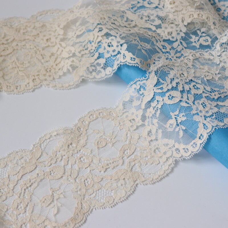French-Made, Beige, Cotton Blend, Lightweight and Soft, Double-Sided Vintage Lace Trim, Non-Elastic, Width Approximately 8.5cm