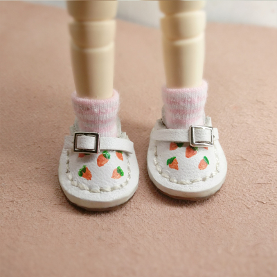 taobao agent OB11 baby shoes hand -painted strawberry shoes free shipping