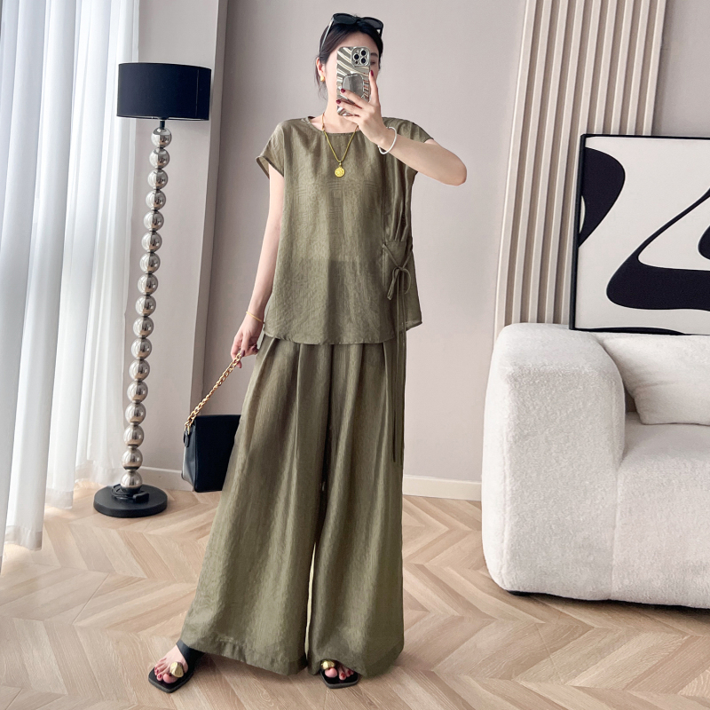 2026 New Women's Summer High-End Style Dark Green Short-Sleeved Top and Wide-Leg Long Pants Two-Piece Loose Suit