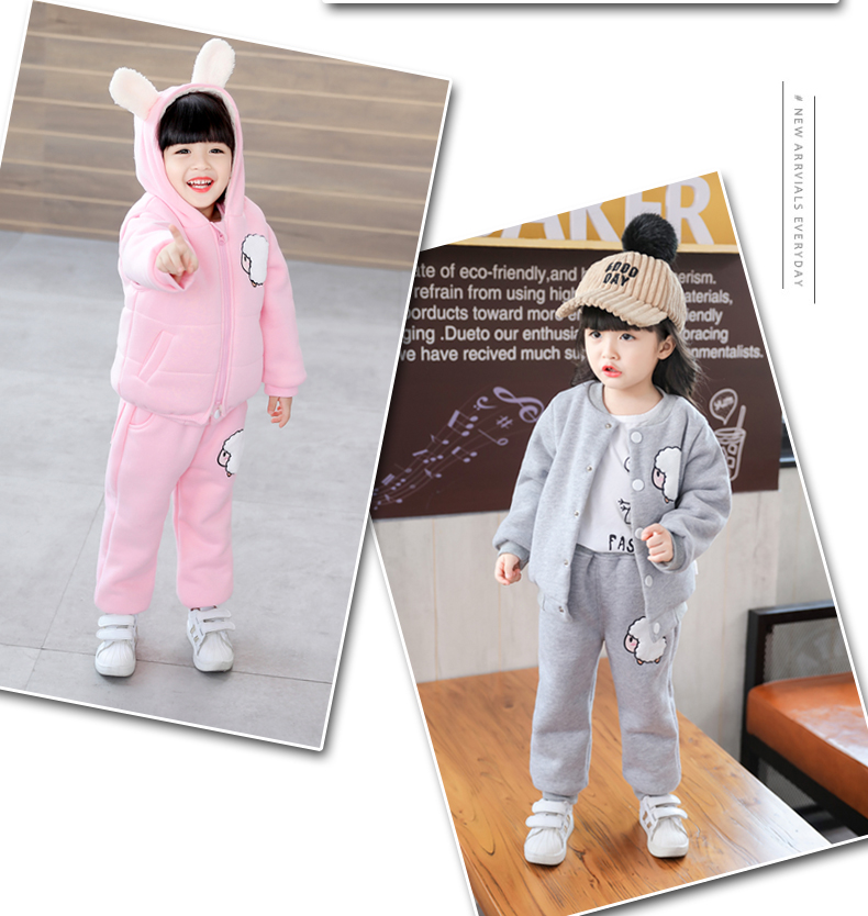 Bộ đồ mùa đông cho bé gái cộng với áo len nhung dày ba mảnh 1-4 tuổi quần chục cho bé